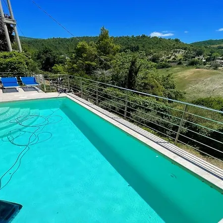 Exclusive Pool In Its Own Private Grounds بيت للعطل