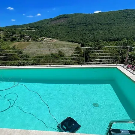 Exclusive Pool In Its Own Private Grounds Casa vacanze Spoleto